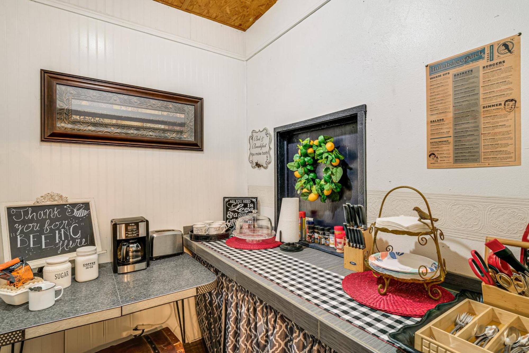 College Station Getaway With Hot Tub And Courtyard! Villa Exterior photo